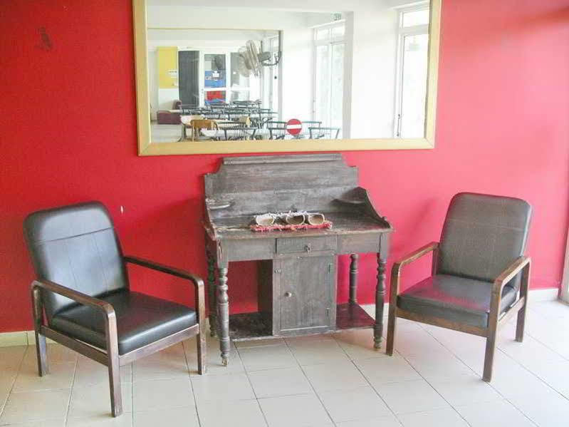 Renos Hotel Apts Polis المظهر الخارجي الصورة