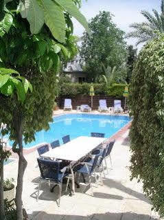 Renos Hotel Apts Polis المظهر الخارجي الصورة